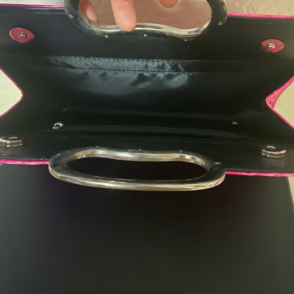 Pink handbag - Picture 3 of 3